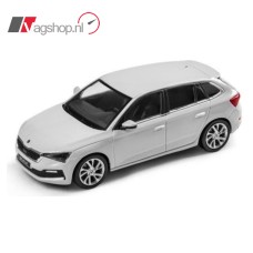 Skoda Scala schaalmodel 1:43 Maan wit/Staalgrijs